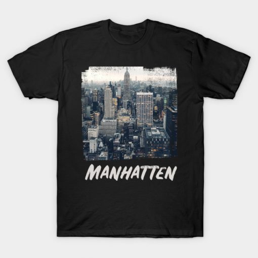 Manhattan Skyline Grunge Style Gift T-Shirt